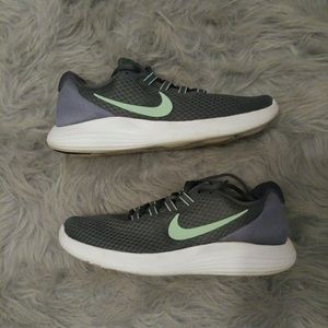 Nike Lunar Converge Women's Running Shoes